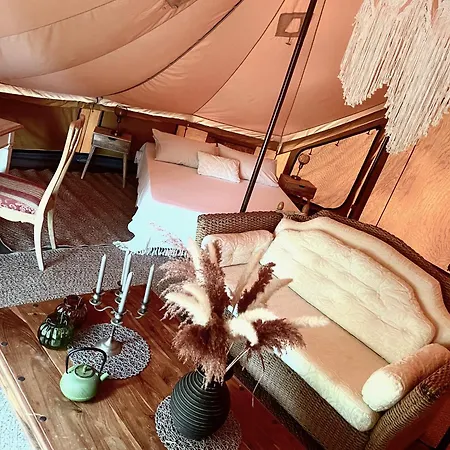 Oak Glamping Relax 럭셔리텐트 만지아나