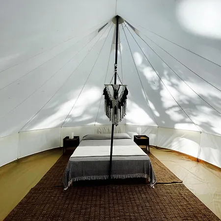 Oak Glamping Relax 豪华帐篷 Manziana