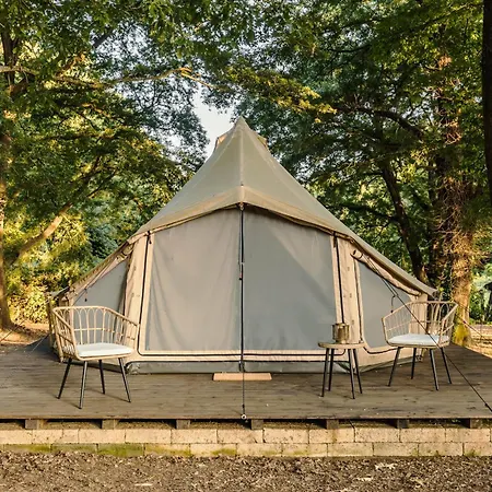Oak Glamping Relax 豪华帐篷 Manziana